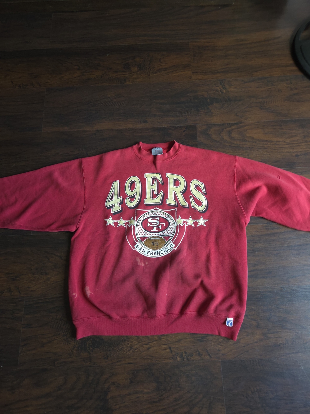 LOGO 7 San Francisco 49ERS Red Crewneck Sweatshirt with Gold Graphic